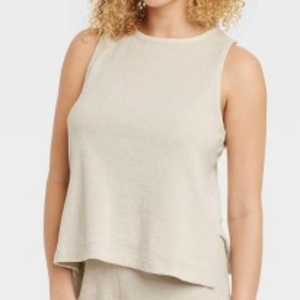 A New Day Women's Sleeveless Crew Neck Casual Terry Tank Top Pullover Tan XS NWT - Picture 1 of 7